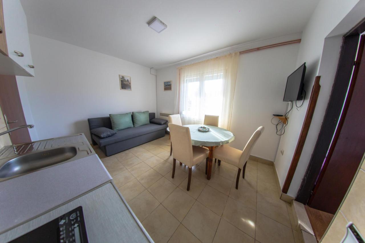 Apartman Kokin Brod エクステリア 写真